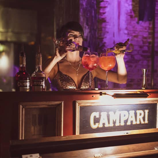 Live Jukebox Campari en Guzzo + 1 copa de Campari & Tonic
