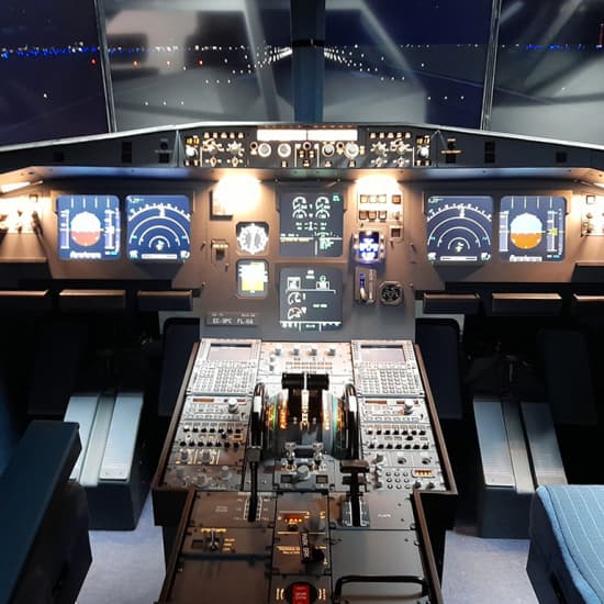 Sube en un simulador estático Airbus A320