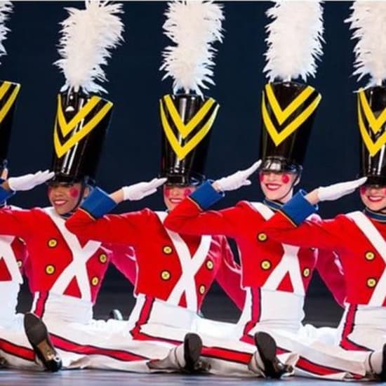 Christmas Spectacular Starring the Radio City Rockettes+St Patrick's Cathedral 