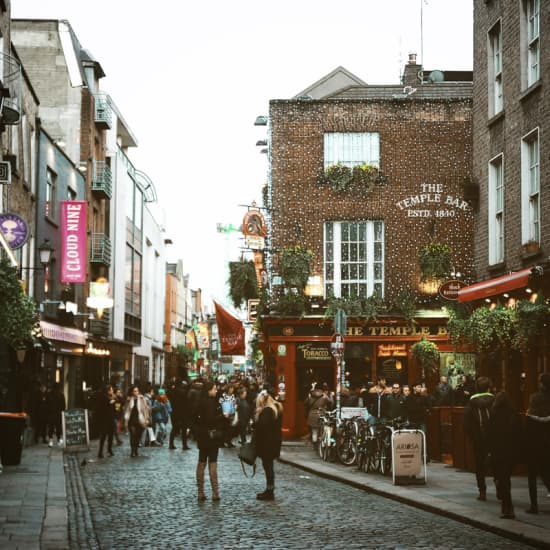 Dublin Exploration Game - Mystery Walk with Pub & Coffee Stops
