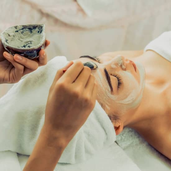 Thermo-Cooling Facial: Purify, Soothe and Moisturize Your Skin at REE Spa