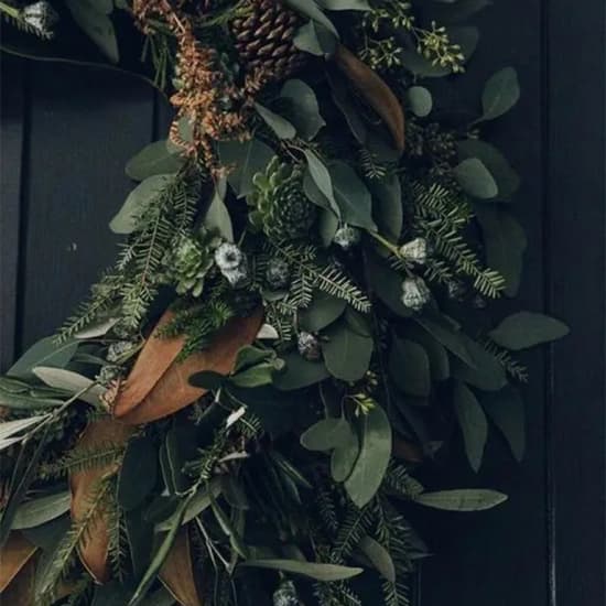 ﻿Christmas wreaths and arrangements workshop