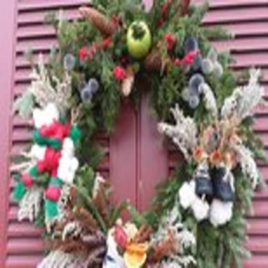 1 Hour Christmastide Walking Tour in Virginia Past and Present