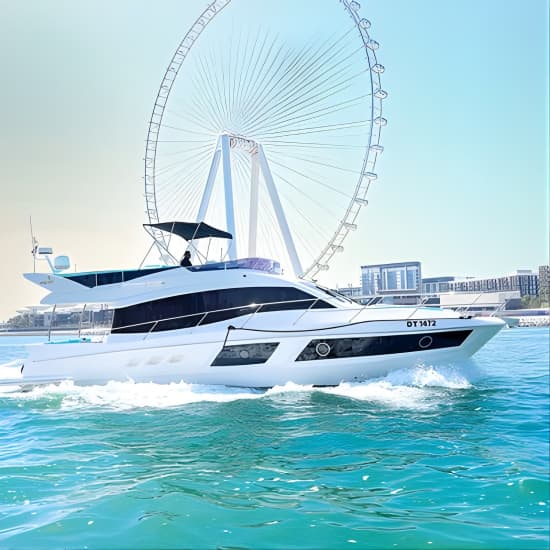 Private Luxury Yacht cruise around Atlantis and Dubai Marina