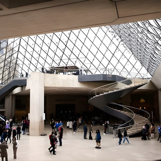 Visite du Louvre à Paris en petit groupe avec billets pré-réservés