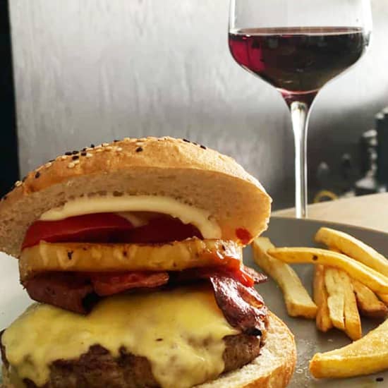 Espacio Vino: hamburguesa con vino