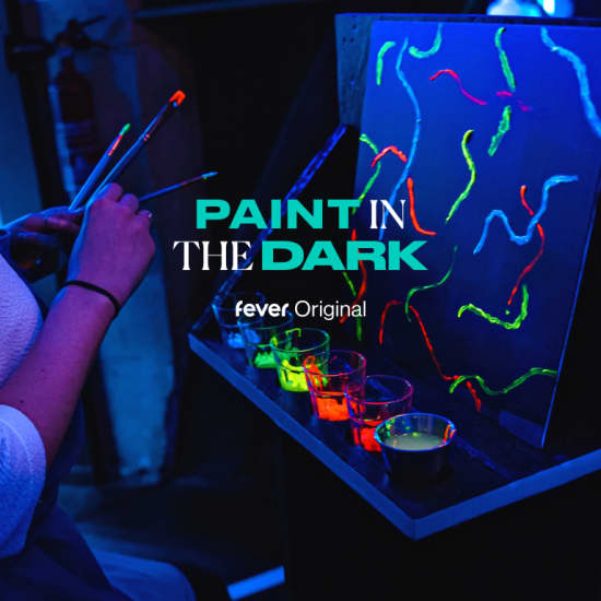 ﻿Paint in the Dark: Sip and Paint Workshop under Neon Lights