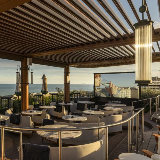 Affiche Fever x Food Fiction x Anantara : Le Cinérooftop