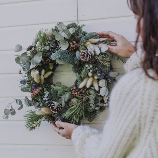 Taller de Coronas de Navidad de flores naturales