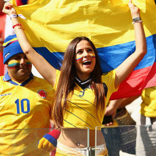 ﻿Crucero Fiesta en Yate a Medianoche del Día de la Independencia de Colombia