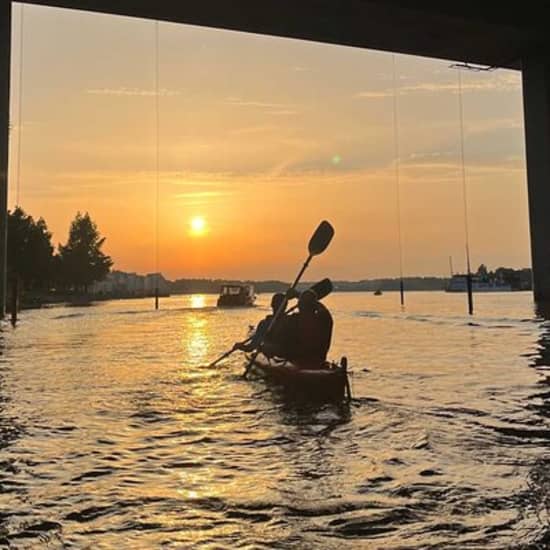 Sunset Kayak Tour in Central Stockholm and Swedish Fika