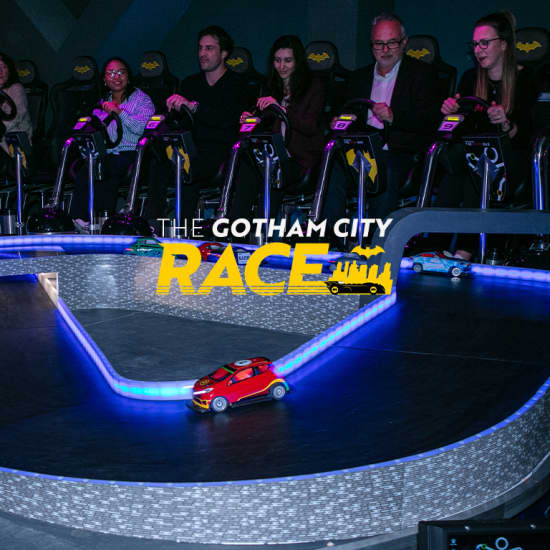 Gotham City Race chez Batman Escape à Paris : la course de voiture palpitante