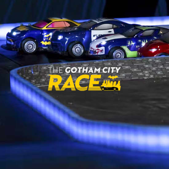 Gotham City Race chez Batman Escape à Paris : la course de voiture palpitante