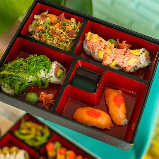 Menú BentoBox Especial de Navidad en Sákale