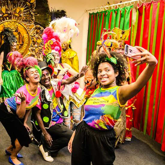 Explore os bastidores do Carnaval e do samba do Rio