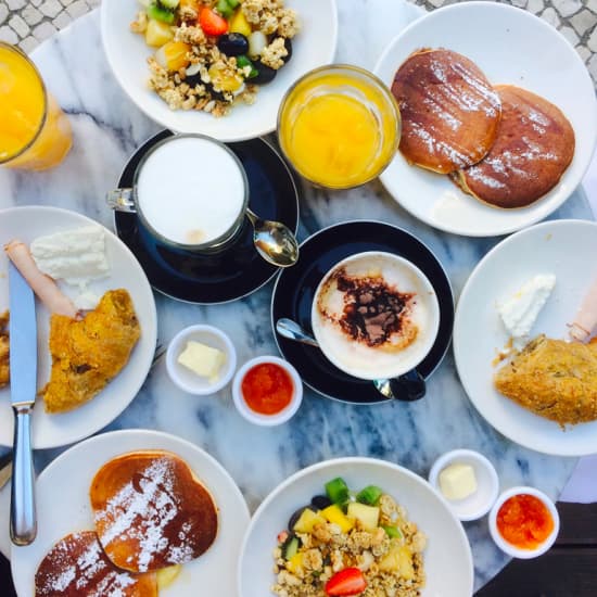 Petit-déjeuner français fait maison