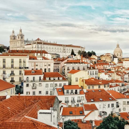 Percurso Pedestre pelos Pátios de Lisboa, Aldeias entre Muros