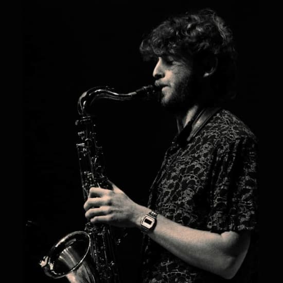 JAZZ: Oskar Jones