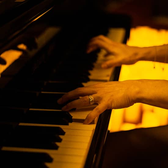 Candlelight: Neo-Soul featuring Nicole Chambers and SpokenbyT