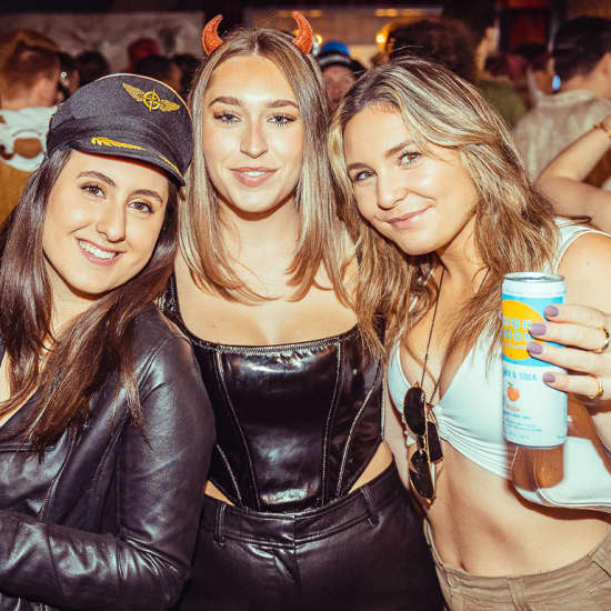 CrawlOWeen Wrigleyville's Biggest Halloween Bar Crawl Chicago