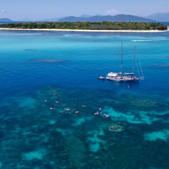 Walk, Sail and Snorkel: Great Barrier Reef & Green Island Tour