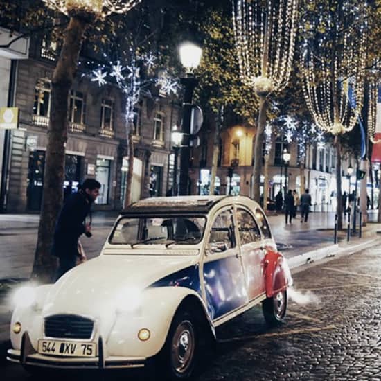 Montmartre by Night en 2CV Citroën