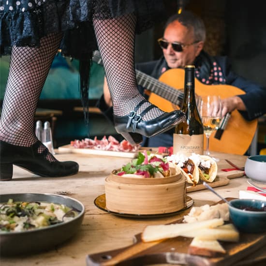 Auténtico Flamenco en GUZZO (cante y baile)