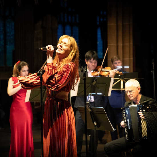 ﻿Musicales del West End a la luz de las velas en la catedral de Chelmsford