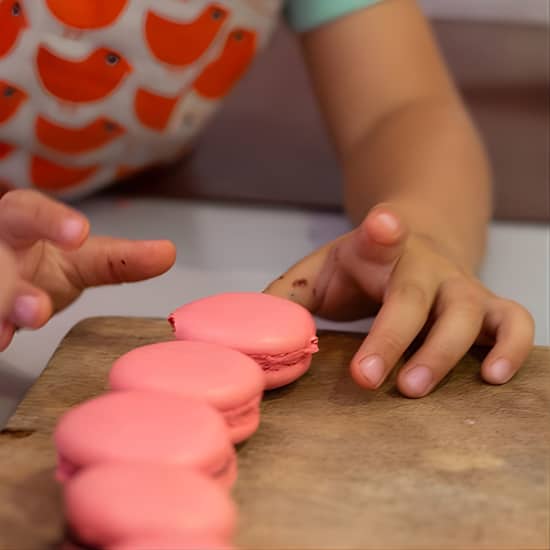 Les enfants dans la cuisine - MaCaRoN