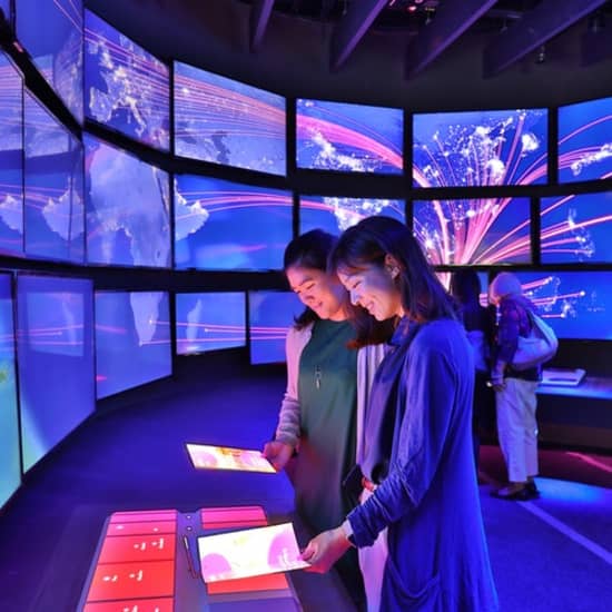 Changi Experience Studio: An Immersive Multimedia Experience