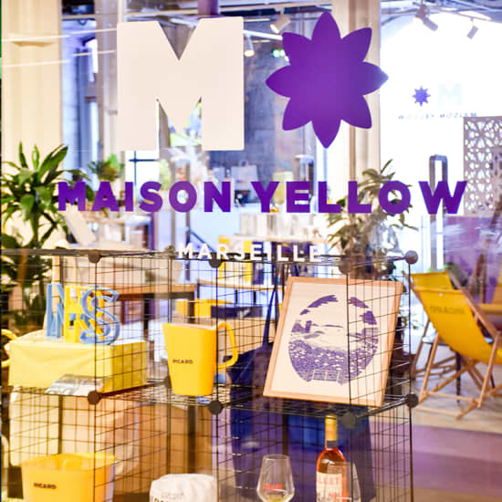 Le Brunch Maison Yellow : Un Moment Convivial avec Visite du Musée de l’Anis