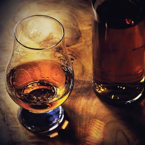 Drams in the Dark: a Multi-Sensory Whisky Tasting