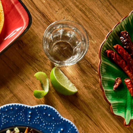 CATA DE MEZCAL UNIÓN CON MARIDAJE DE TACOS  En el Viva La noche de los muertos