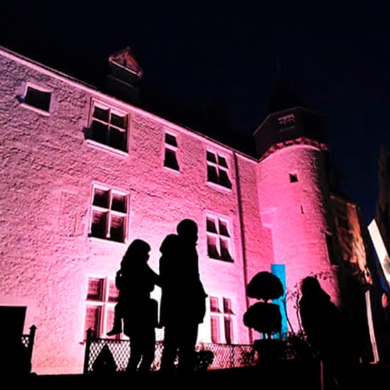 Mystères au Château de Lumières : Un voyage entre Halloween et la Fête des Morts