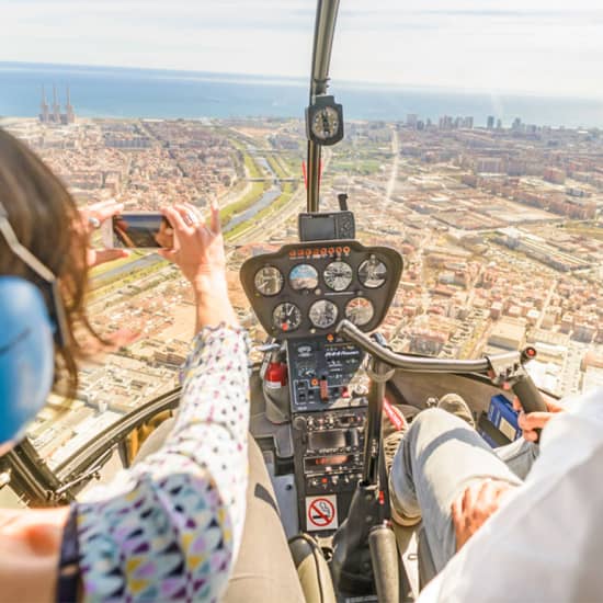 SkyWalk 360º en Barcelona: recorrido a pie por el casco antiguo, vuelo en helicóptero y paseo en barco