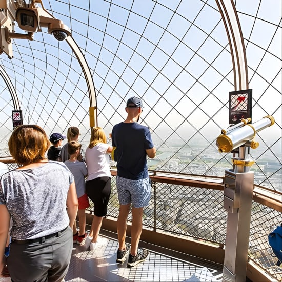 Tour Eiffel Accès en petit groupe au 2ème étage par l'ascenseur 