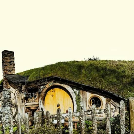 The Epic History of Lord of the Rings: Journey into Tolkien's imagination