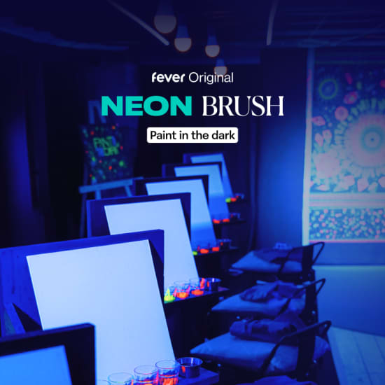 Neon Brush: Laboratorio di pittura al buio con drink da Posto