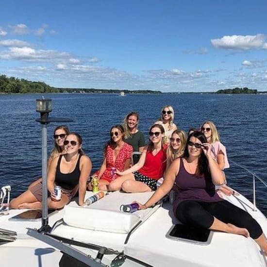 Balade en yacht privé sur la rivière des Outaouais