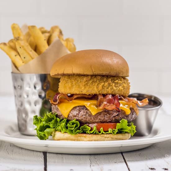 Hard Rock Cafe Berlin: Genießen Sie einen köstlichen Burger!