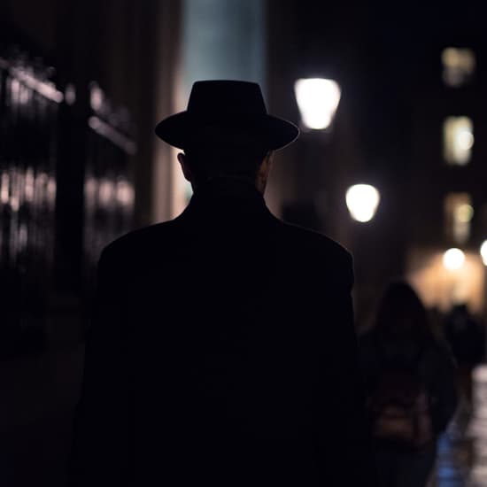City of Spies Immersive Experience, London Spy Experience with Tour, Vodka Martini Cocktail, Expert Q&A Session & Dinner