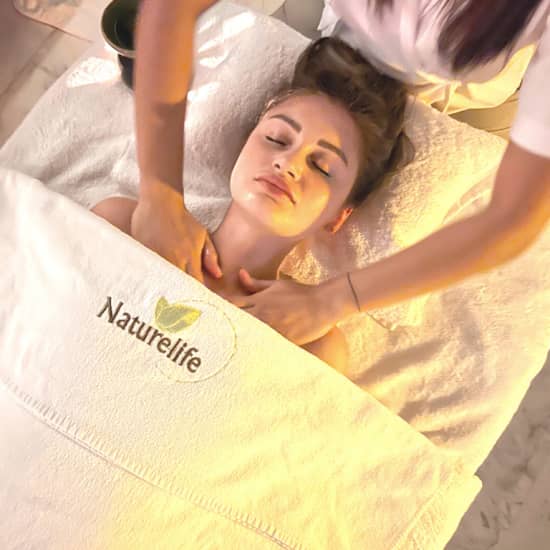 Massage at Naturelife Spa - Dubai