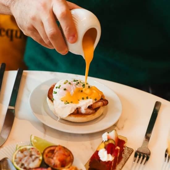 Bubbly Brunch com Veuve Clicquot - Dia da Mãe