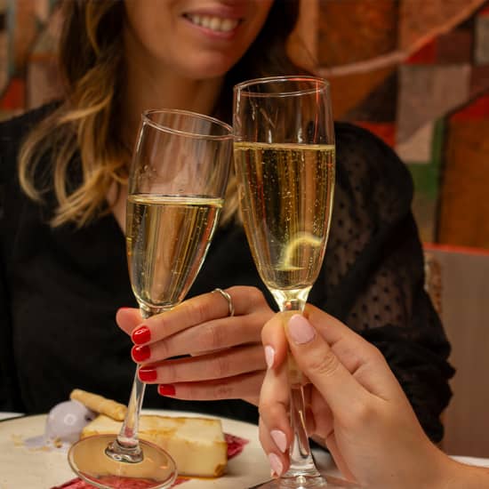 Una cena cantada: menú y espectáculo de lírica en El Café de la Ópera