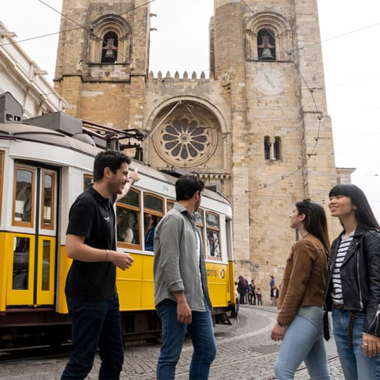 Tour Lisboa cidade antiga, passeio de helicóptero e tour de barco