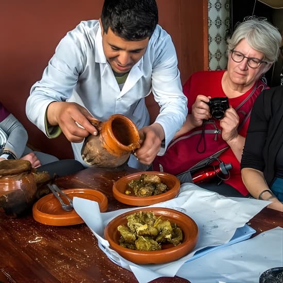 Food tour in Marrakech, local tastings, stories and sights.