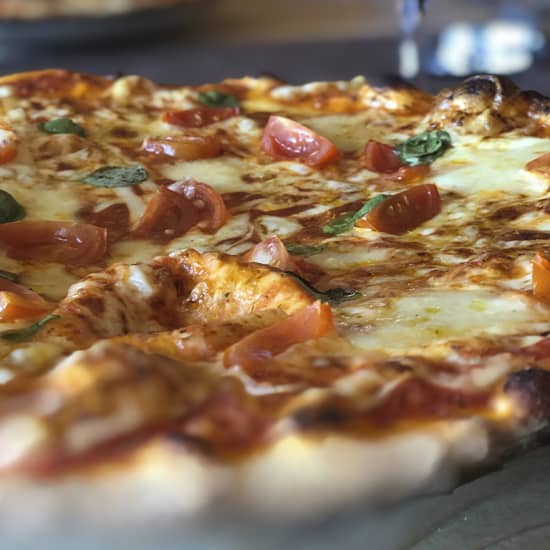 Menú crea tu propia pizza en Restaurante Positano