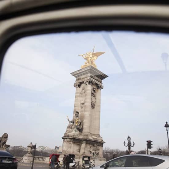 Balade légendaire en 2CV Citroën : les monuments parisiens