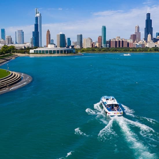﻿Chicago: crucero Fluvial y Lacustre de Aventura Urbana de 90 Minutos