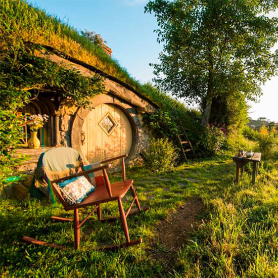 Hobbiton Movie Set Guided Day Tour From Auckland
